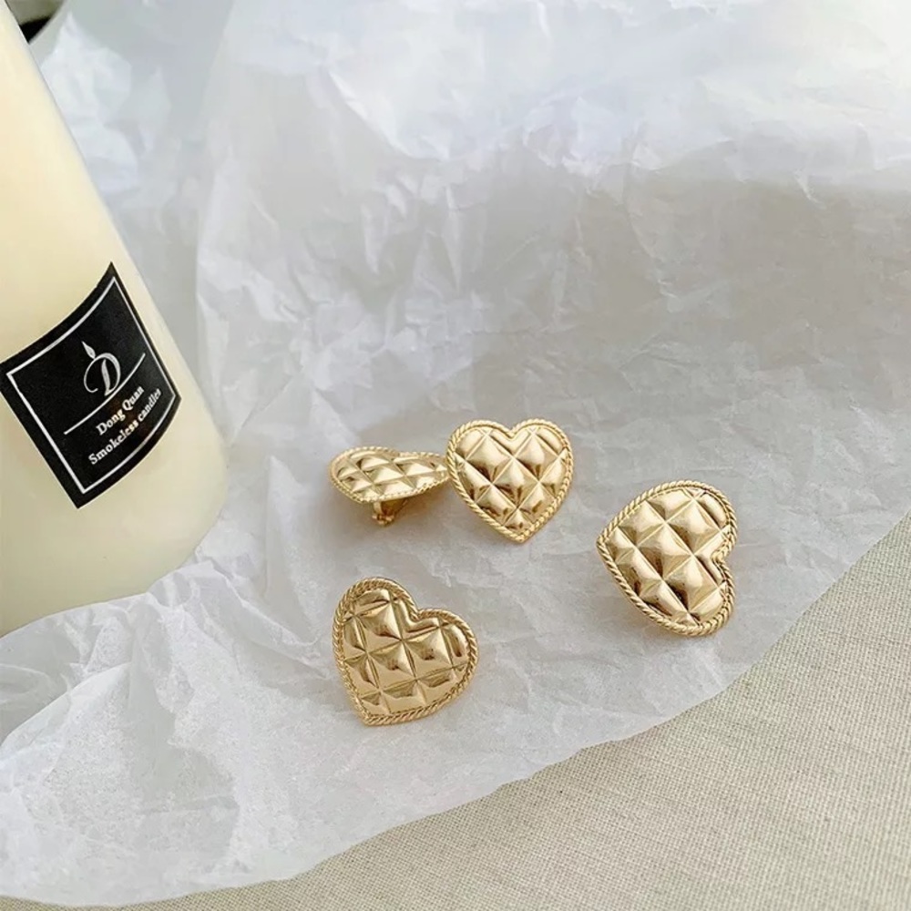 Chic Gold heart Earrings ear clip